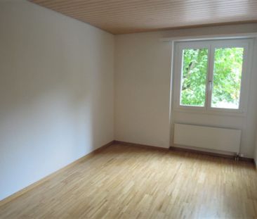 Sanierte Wohnung in schöner Überbauung - Photo 2