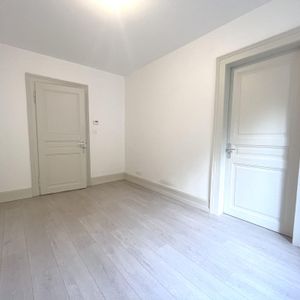 Un 4 pièces aux beaux volumes – Quartier Gare / Boulevard Lyon - Photo 2