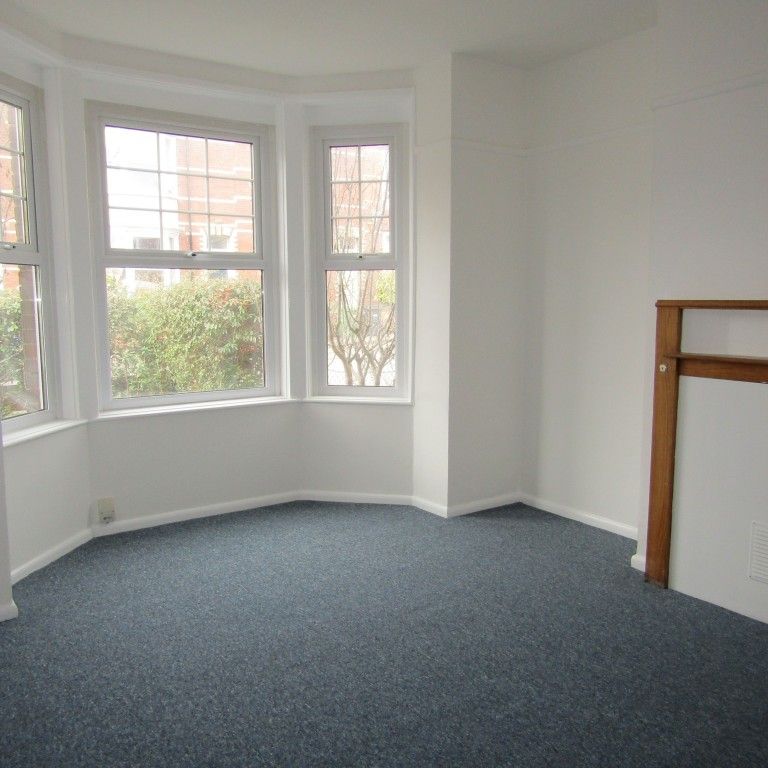 4 bed Terraced - To Let - Photo 1