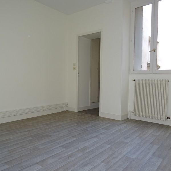 Location Appartement 2 pièces 58m² ORLEANS 45000 - Photo 1