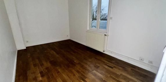 Location Appartement 3 pièces 50 m2 à Saint-Quentin - Photo 2