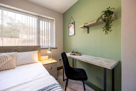 1 bedroom in a house share to rent - Photo 3