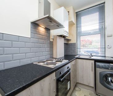 Queens Road, Hyde Park, Leeds - Photo 4