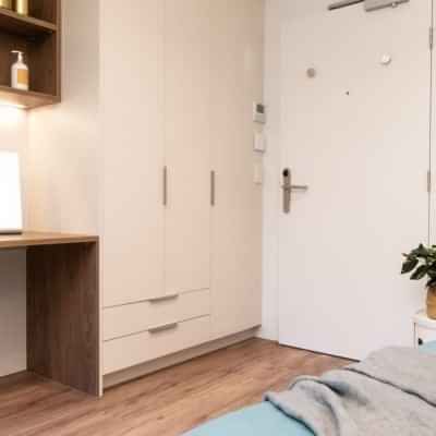 Single Bedroom - Photo 1