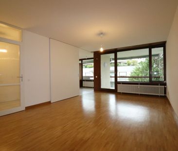 Arlesheim - helle und gemütliche 4 1/2 Zimmer-Wohnung im 2.OG - Photo 5