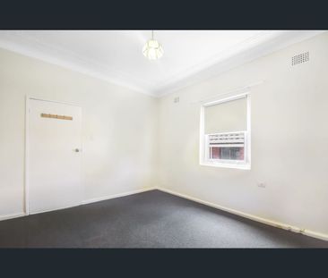 28 Lovell Road, Eastwood, NSW 2122 - Photo 5