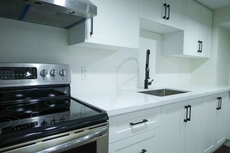 For Lease - 704 Oshawa Boulevard Unit# Basement, Oshawa, Ontario - Photo 5