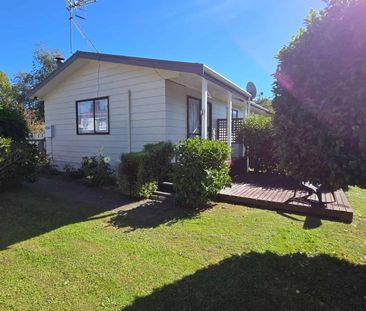 Stokes Valley Santuary - Photo 5