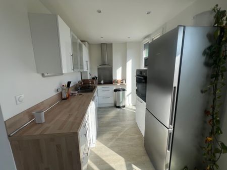 Location Appartement 3 pièces 63m² MARSEILLE 12ème - Photo 5