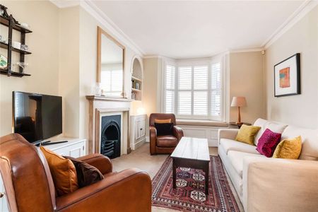 Beautifully presented 4 bedroom house in the popular 'Tonsleys' - Photo 5