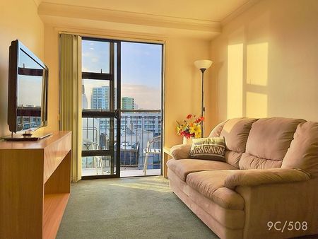 Central and Homely - Photo 4