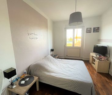 Location Appartement 5 pièces 74m² - Photo 1
