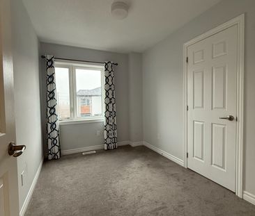 For Lease - 417 Pilot Private, Kanata, Ontario - Photo 6