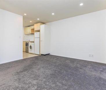 Partly furnished one bedroom apartment in ... - Photo 2