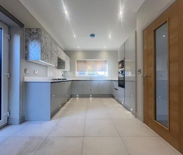 5 bedroom detached house to rent - Photo 6