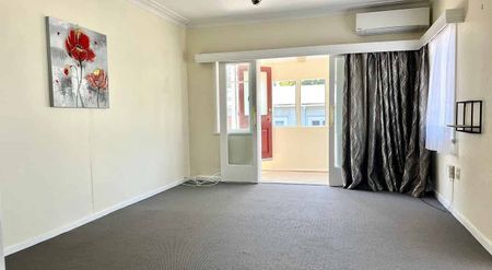 Three bedroom home for rent - Photo 4