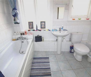 House share to rent - Photo 3