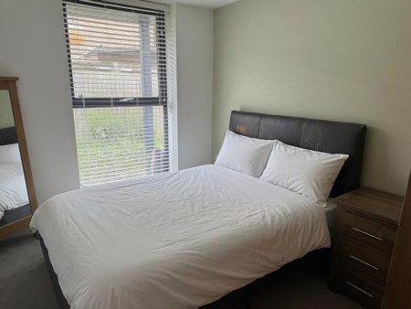 2 bedroom flat to rent - Photo 3