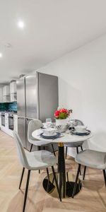 6 bedroom house to rent - Photo 3