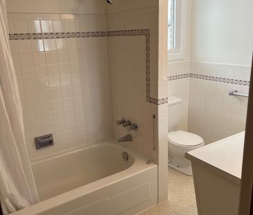 For Lease - 143 Downing Crescent Unit# Upper, London South, Ontario - Photo 1