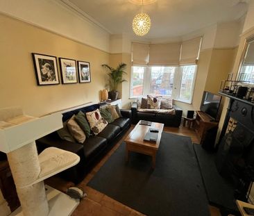 3 bedroom terraced house to rent - Photo 3