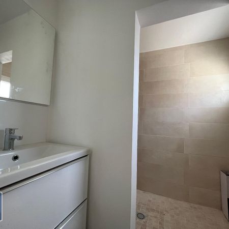 Location Appartement 2 pièces 37m² MONTFAVET 84140 - Photo 4