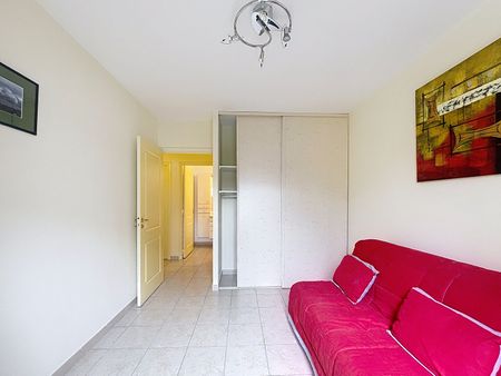 A LOUER AUX ANGLES ( 30133 ) : appartement 3 pièces -possibilité meublé -avec ascenseur - 2 terrasses et 1 garage !, - Photo 2