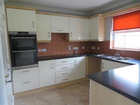 18 Charles Baron Crescent, Lurgan, Craigavon, BT66 7FP - Photo 2
