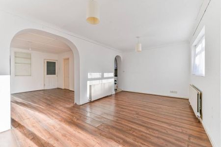 3 bedroom end of terrace house to rent - Photo 4