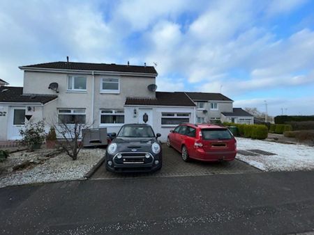 3 bedroom semi-detached house to rent - Photo 2