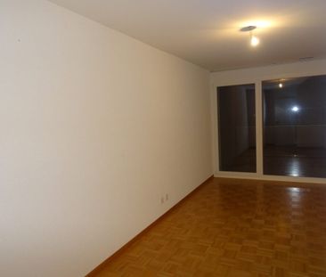 Au coeur de Begnins, à louer, appartement de 2,5 pièces au 1er étage - Photo 1