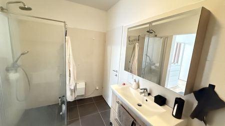 Neuwertige 2 Zimmerwohnung mit südwestlichen Balkon und Stellplatz inklusive! - Photo 4