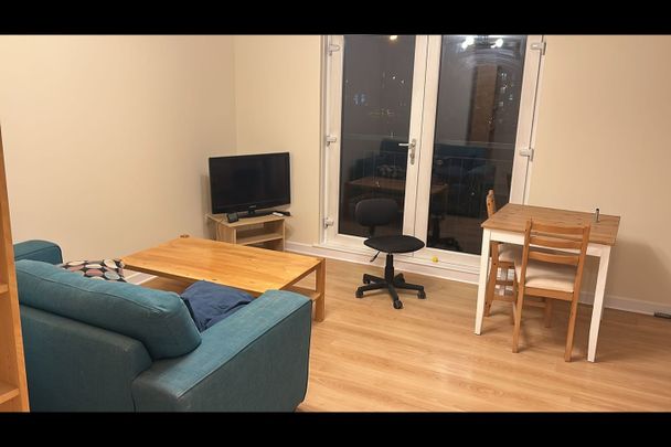 2 Bed Flat, New Mart Place, EH14 - Photo 1