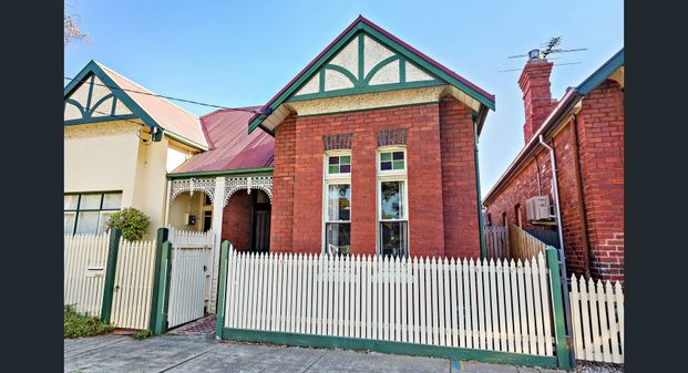 28 Gibdon St, Burnley VIC 3121 - House For Rent | Domain - Photo 1