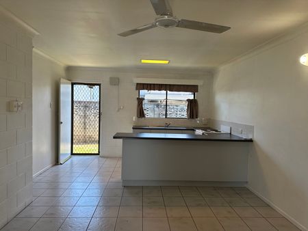 3/34 Peel Street, Garbutt QLD 4814 - Apartment For Rent | Domain - Photo 2