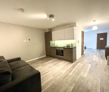 15 Wolstenholme Square, City Centre, Merseyside, L1 - Photo 5