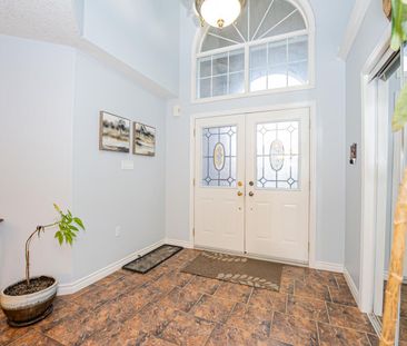 For Lease - 77 Sovereign's Gate, Barrie, Ontario - Photo 1