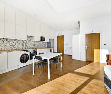 Weir Road, London, SW19 flat to rent - Photo 4