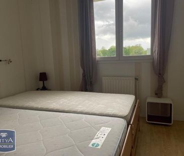 Location Appartement 3 pièces 69m² BOURG EN BRESSE 01000 - Photo 3