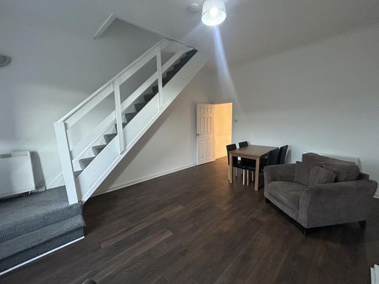 2 bedroom maisonette to rent - Photo 1