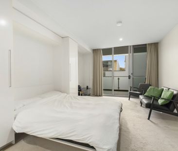 Studio Apartment - Photo 2