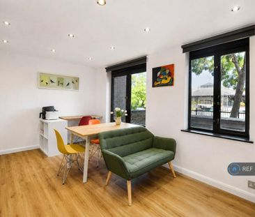 1 bedroom flat to rent - Photo 2
