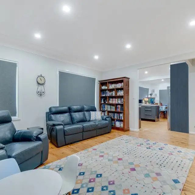 “Fourbedroom House For Rent at campbelltown” - Photo 1