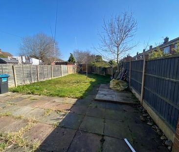 3 bedroom terraced house to rent - Photo 4