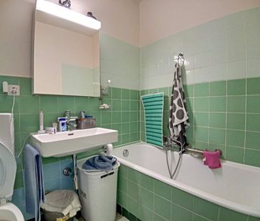 Appartement de 2 pièces au dernier étage - Photo 3