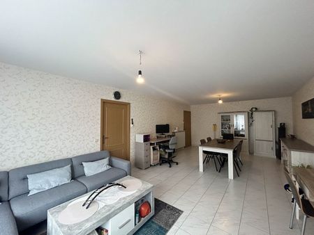 Instapklaar appartement in het centrum van Roeselare! - Photo 4