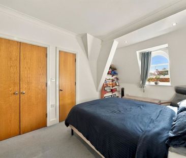 Holmesdale Road, TW11, London - Photo 3
