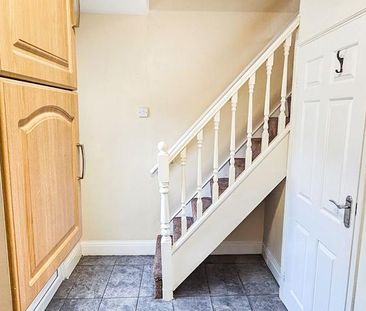 2 bedroom terraced house to rent - Photo 3