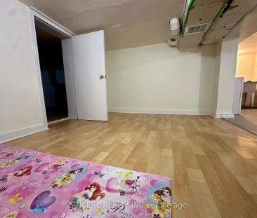 62 Finch Avenue E - Photo 4