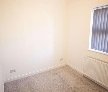 St James Road, Southampton, SO15 - Photo 2